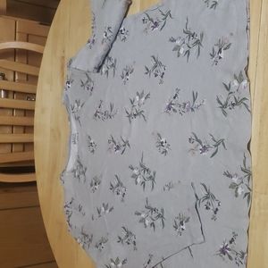 Pretty ladies t shirt